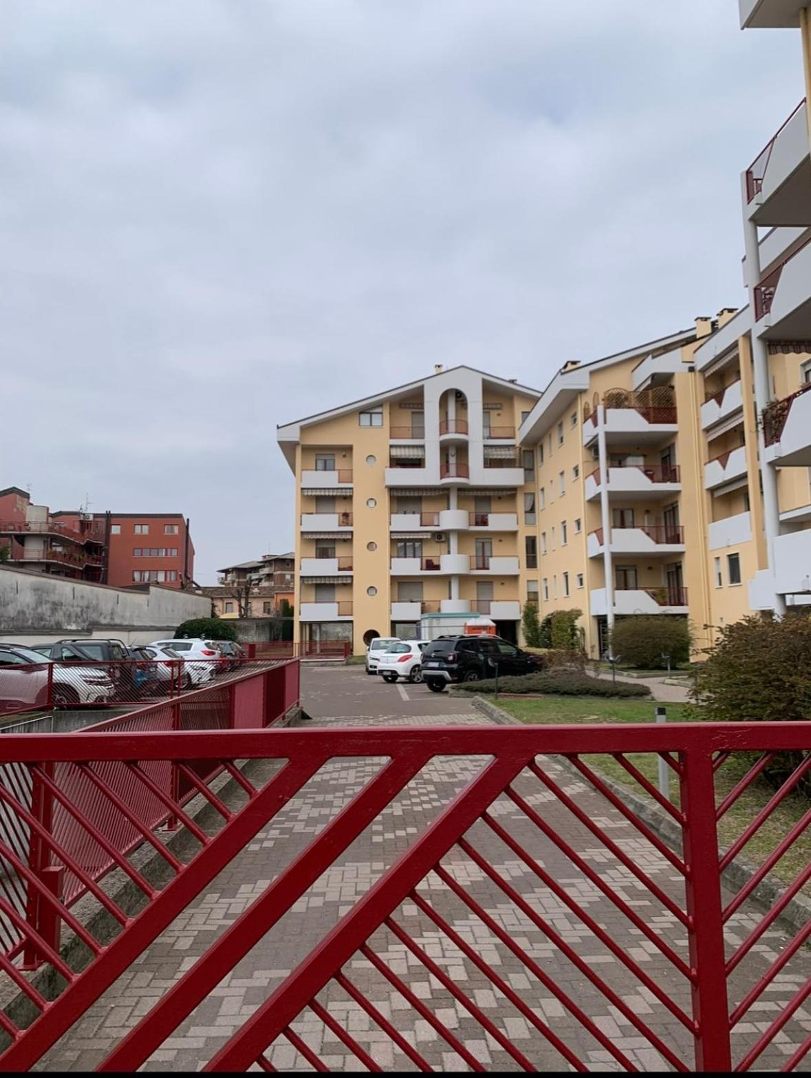 Bellissimo Appartamento Riservato Vicino Al Centro Verona Luaran gambar